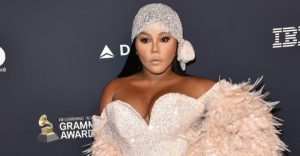 Dy stilistë shqiptarë veshën yjet në ceremoninë e çmimeve “Grammy”!