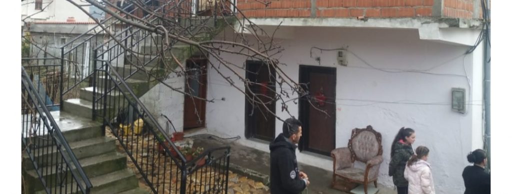 Vdekja misterioze e binjakëve në Berat. Reagon AKU: Morëm mostrat për analiza