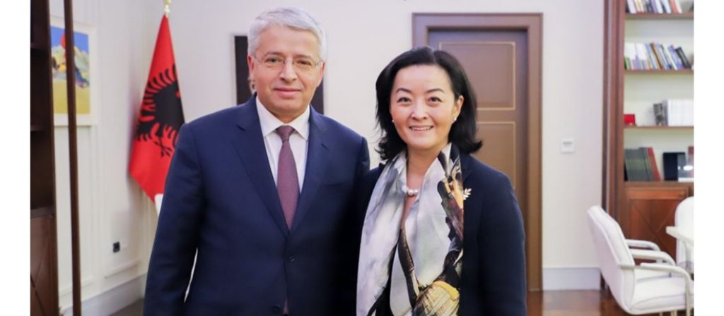 Takimi i ambasadores Kim me ministrin e Brendshëm, ja ç’thotë ambasada amerikane