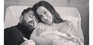 Alfio bën gjestin e bukur për Fatmën pas lindjes së bebushit