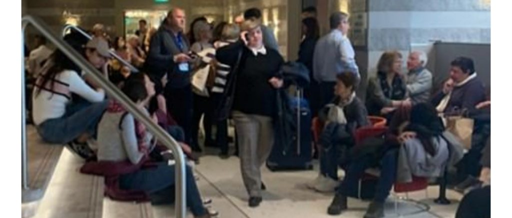 Merr fund ankthi për 7000 turistët e bllokuar në kroçerë, 2 kinezët nuk ishin me koronavirus