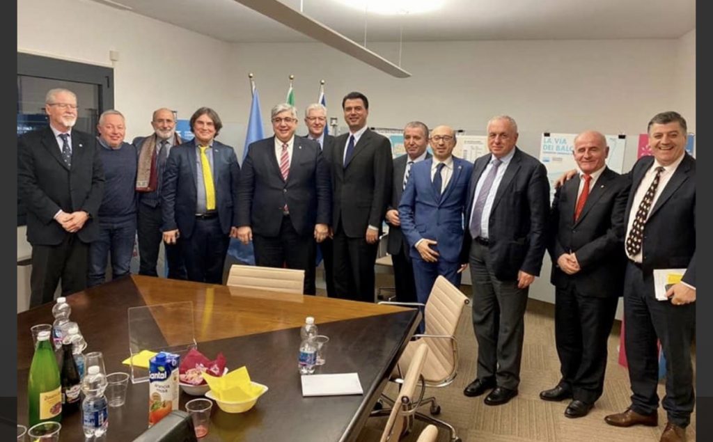 Basha takon investitorët italianë dhe i prezanton planin e PD