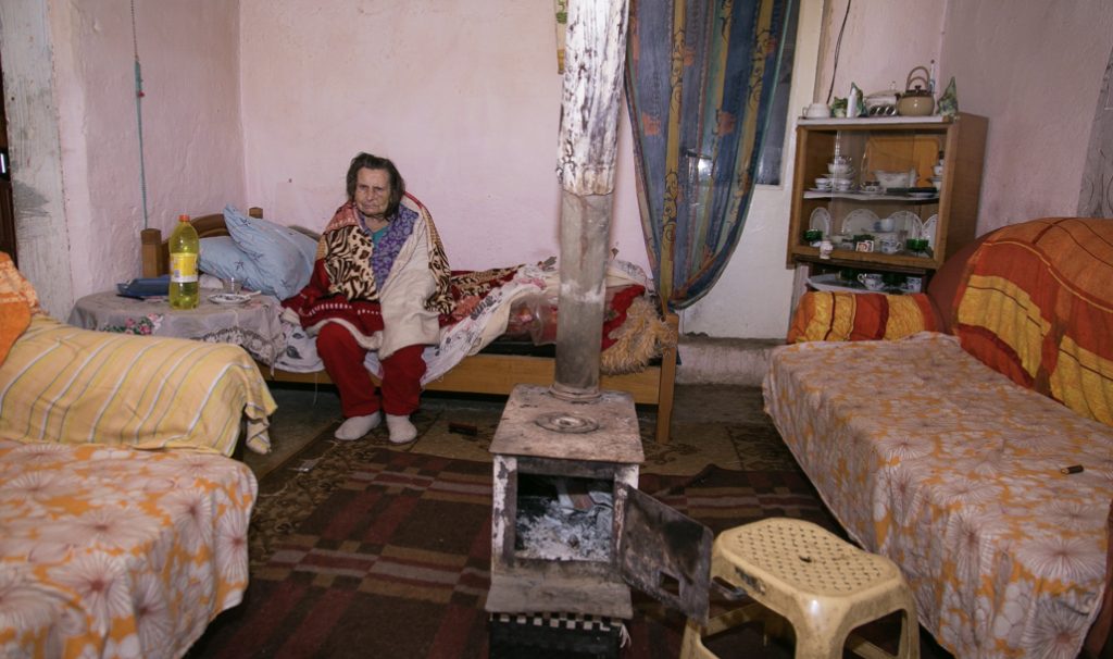 Gjysma e familjeve  shqiptare të  varfëra në minimumin jetik