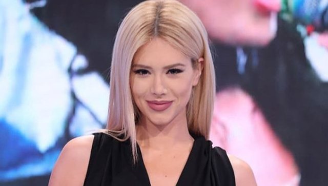 Kjo këngëtare shqiptare zë vendin e Fjoralba Ponarit