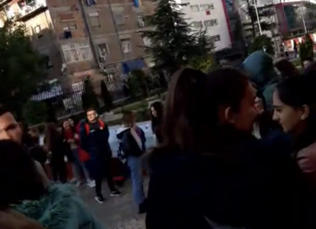 Video/ Rikthehet revolta studentore, ja çfarë po ndodh te Filologjiku