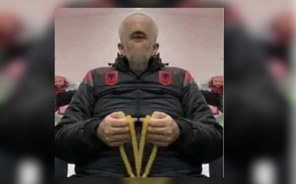 Jam Ali Qopeku i Parë, Qen si unë s’keni parë