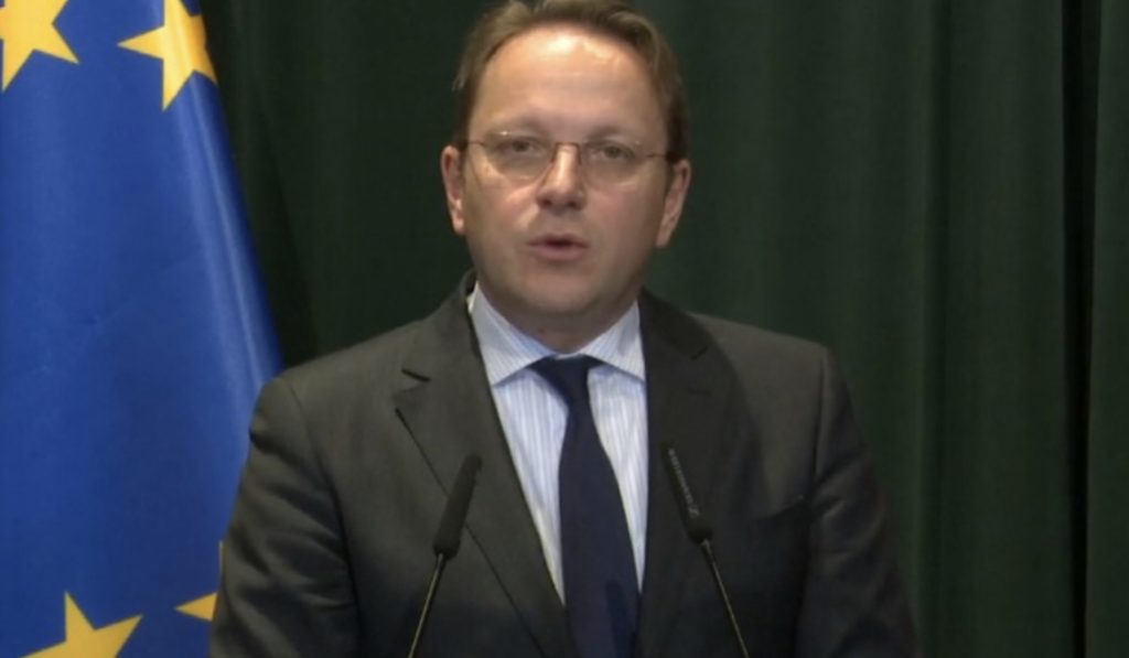 Apeli për opozitën, ç’njoftoi Komisioneri i ri për negociatat me BE