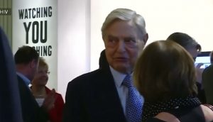 Soros: Facebook po ndihmon  Trump për zgjedhjet