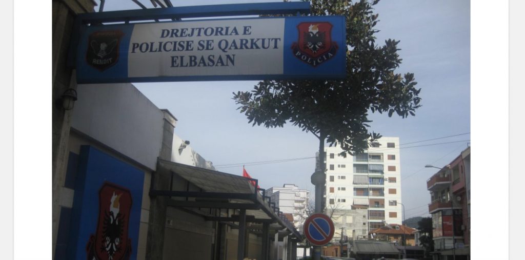 Dhanë 1 mijë euro secili, durrsaku kapet mat në unazën e Gramshit
