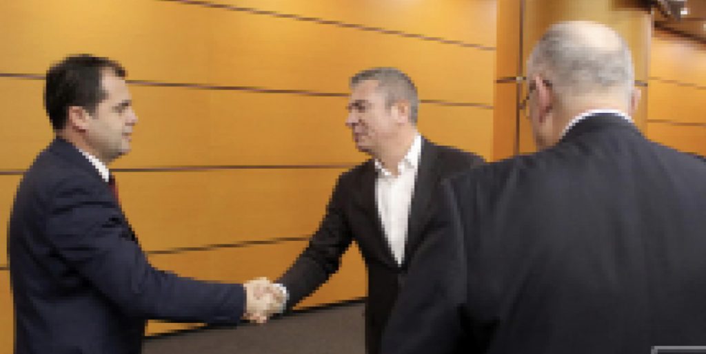 Bylykbashi i përgjigjet Gjiknurit: Numërimi elektronik realizohet në të gjithë vendin