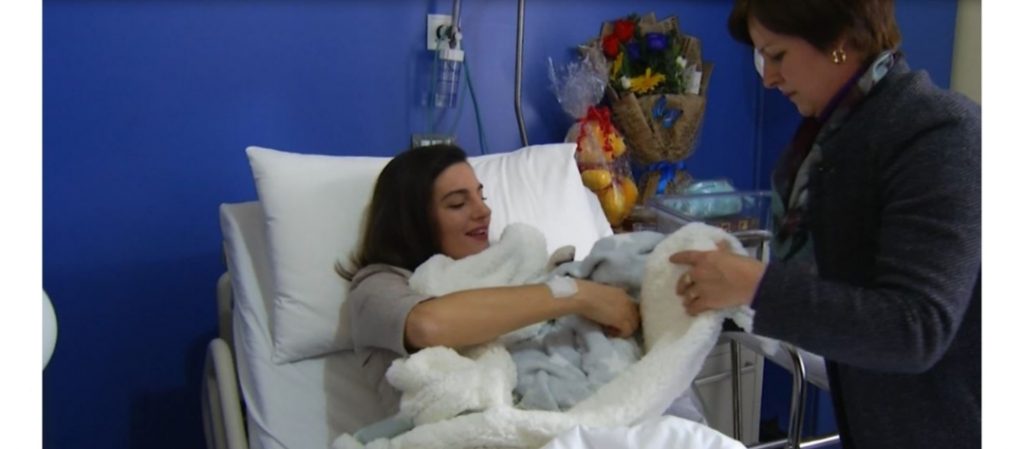 Bashkia e Tiranës heq bonusin 5 mijë lekë për bebet dhe ja me çfarë e zëvendëson