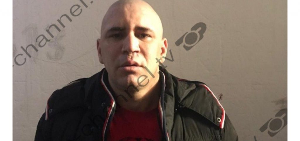 “Me çantë krahu ‘Gucci’, që dukej e fryrë”, çfarë tha Vladimir Gjuta pas ndalimit nga Garda