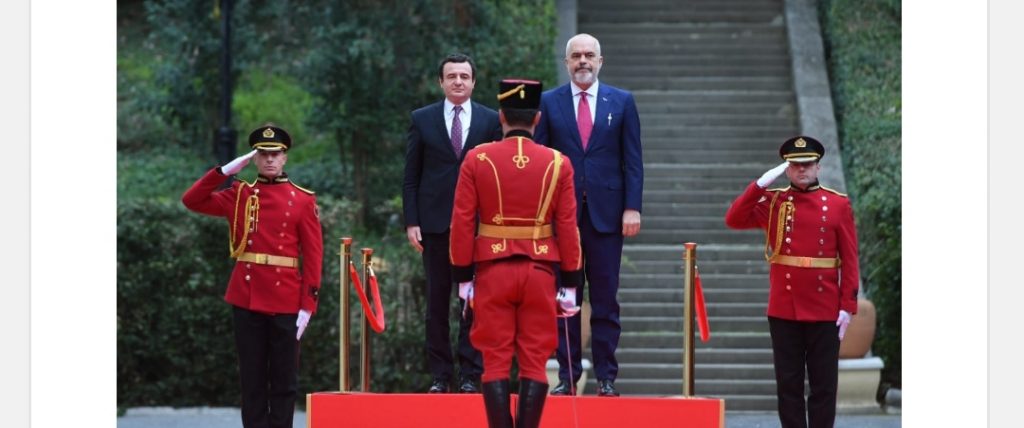 Vizita e parë në Tiranë si kryeministër, ja fotot nga takimi i Albin Kurtit me Ramën