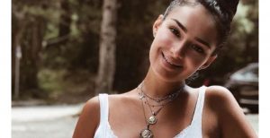 (+18) Klea Hutës i publikojnë foto dhe video pornografike në Facebook. Moderatorja kërkon ndihmë