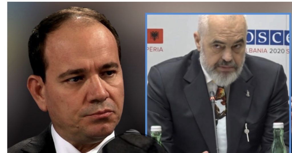 Kapoja është i tmerruar!
