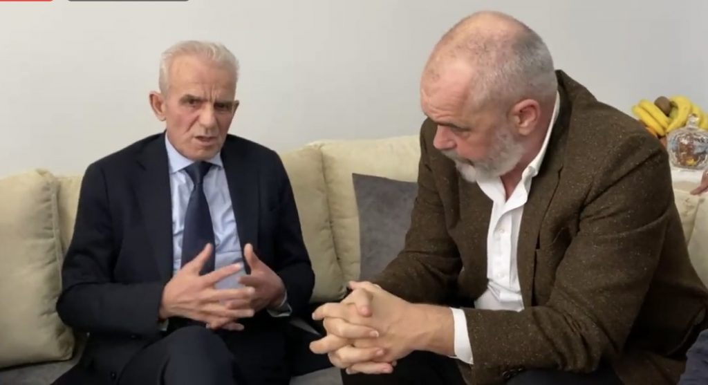 Humbi familjen nga tërmeti, rrëfimi prekës i Albert Carës: Djali u ftoh kur e preka me dorë
