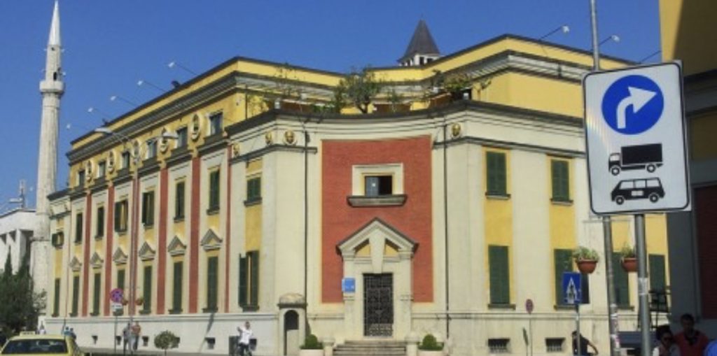 Sot hapen kreditë e buta në Tiranë