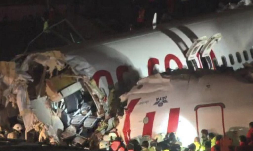 Avioni i rrëzuar në Turqi me 171 pasagjerë