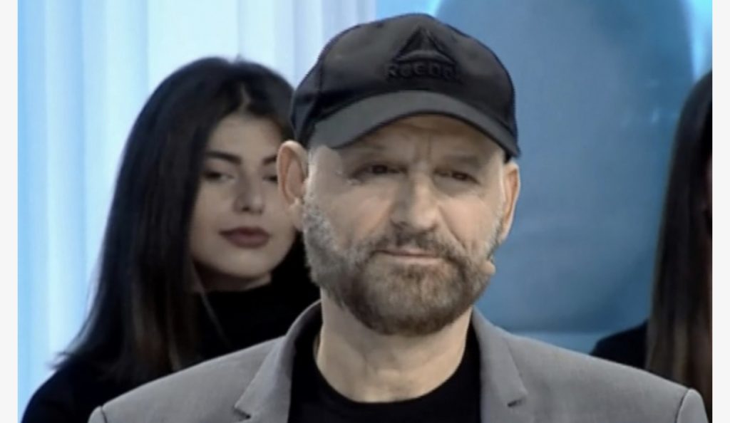 Mjeku popullor tregon si të përballojmë koronavirusin