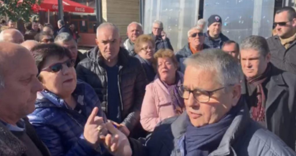 Naftëtarët i zënë pritë Bashkim Finos: Po na vdesin fëmijët për bukë