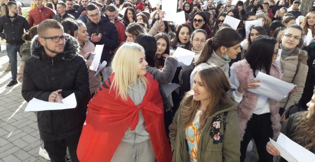 Studentët përballen me sfidën e strehimit në Tiranë