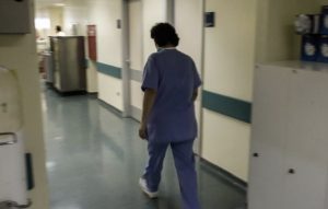 Konfirmohet rasti i katërt në Greqi, një grua e prekur nga koronavirusi