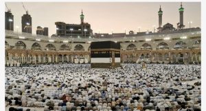 Arabia Saudite ka vendosur të ndalojë vizitën në dy vendet e shenjta, Mekë dhe Medine.