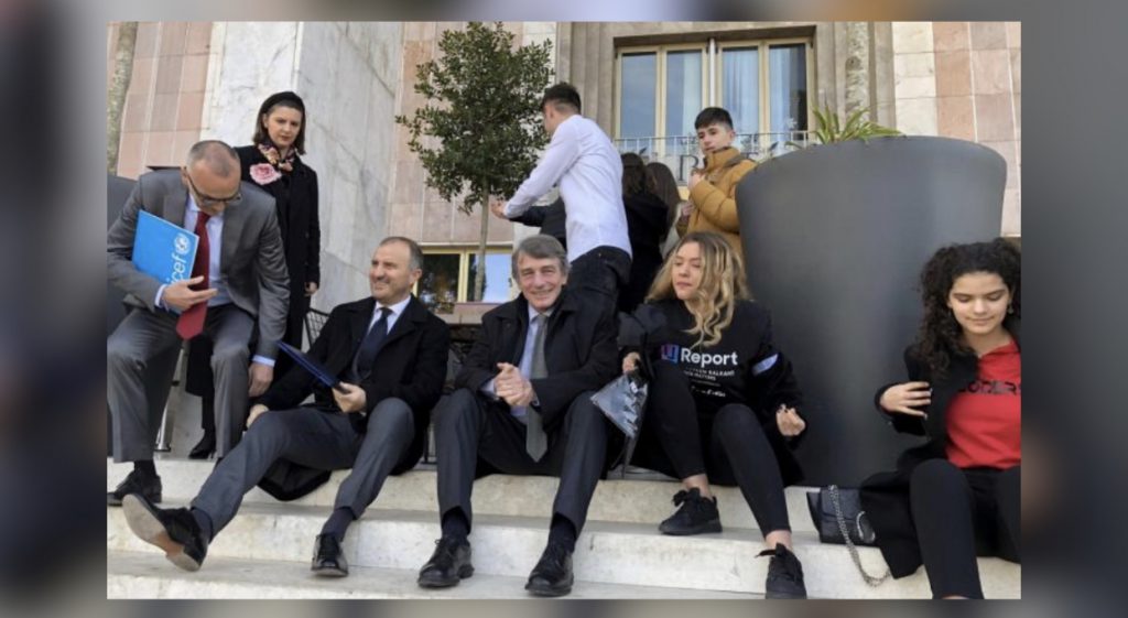Gazeta e njohur gjermane analizë për Shqipërinë: Zhgënjimi po boshatis vendin