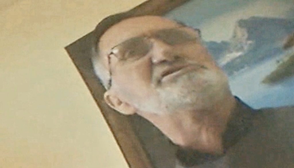 Përmbaruesi pranon skandalin që ka marrë para