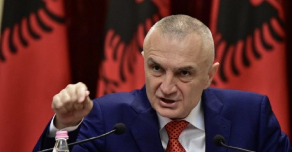 Presidenti Meta  njofton  policinë në lidhje me manifestimin e datës 2 mars