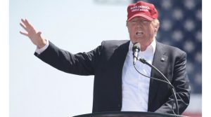 Presidenti Trump përpiqet të qetësojë publikun e Shteteve të Bashkuara
