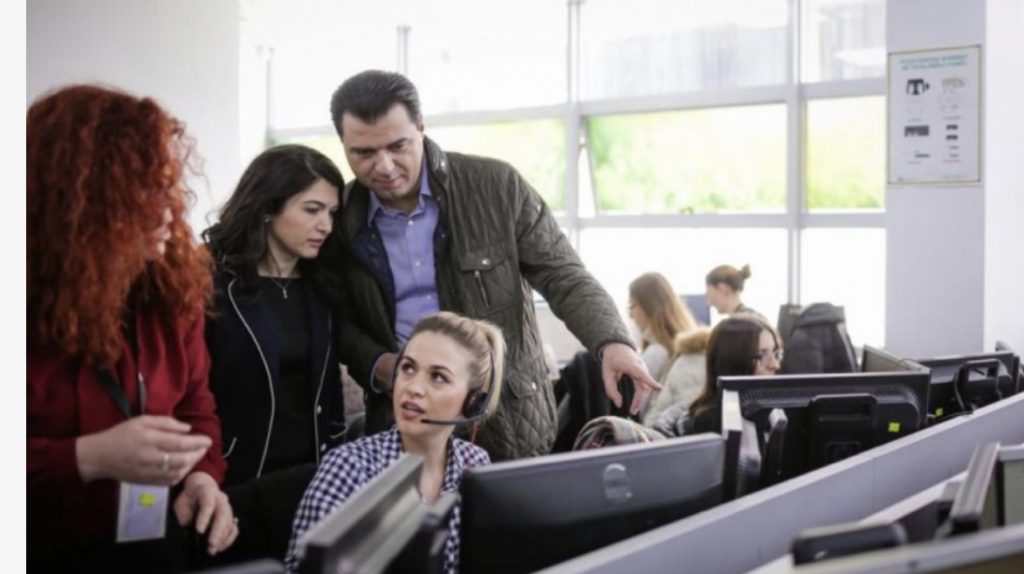 Basha në një Call Center në Shkodër: Punësimi dhe rritja e pagave janë prioriteti ynë më i madh!