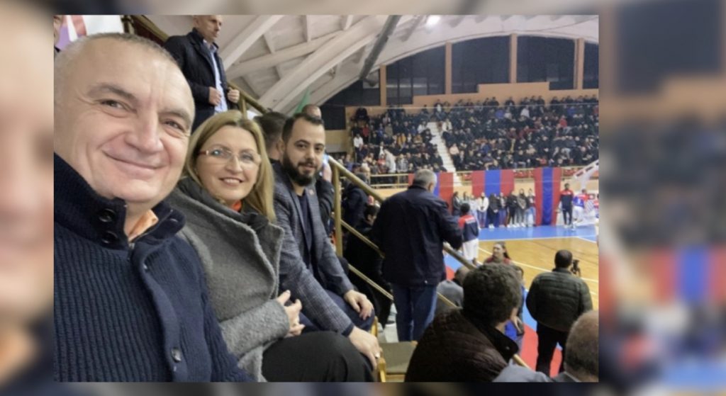 Meta me   kryebashkiaken demokrate në Shkodër në stadium