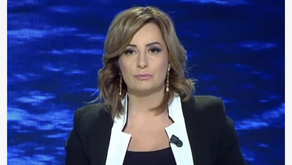 Babë e bir me koronavirus të shtruar te Infektivi, gazetarja: Një prej tyre ka marrë pjesë në ceremoni varrimi para disa ditësh
