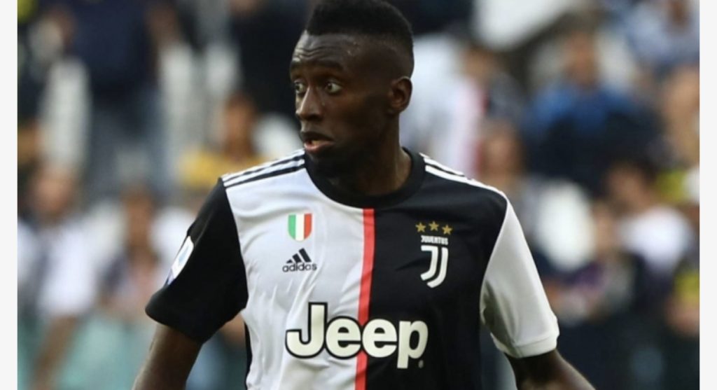 Zyrtare: Juventus konfirmon lojtarin e dytë me koronavirus