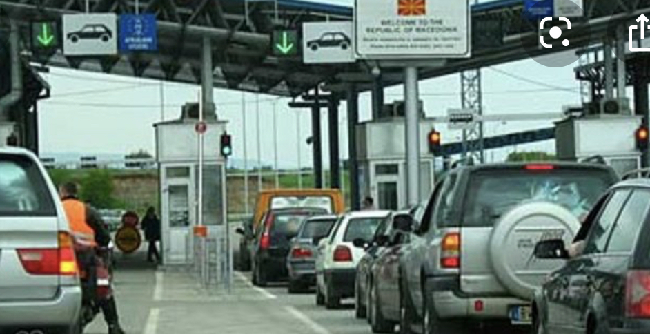11 shqiptarë të bllokuar prej 24 orësh në tokë neutrale midis Bosnjës dhe Malit të Zi