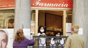 Shkencëtarët: Edhe një javë për pikun e pandemisë