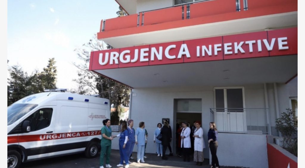 Shpërblim mbi rrogën për personelin shëndetësor: 1000 euro shtesë për mjekët dhe infermierët, 500 euro për sanitarët dhe shoferët,