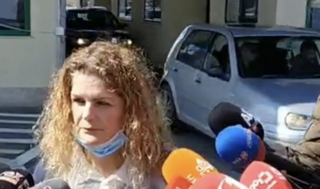 Koronavirusi në Shqipëri, mjekja e doganës së Muriqanit: Sapo ka ardhur një autobus nga Italia