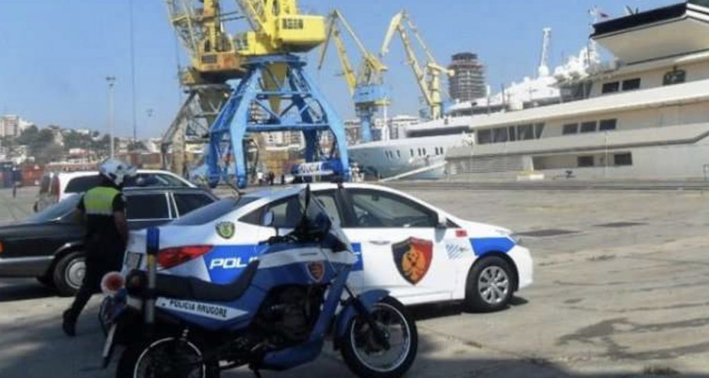 Pse u arrestuan dy turq në Portin e Durrësit
