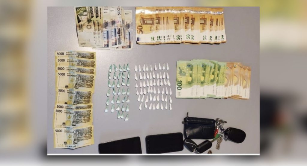 Arrestohet durrsaku që shiste  kokainē  edhe pse në karantinë