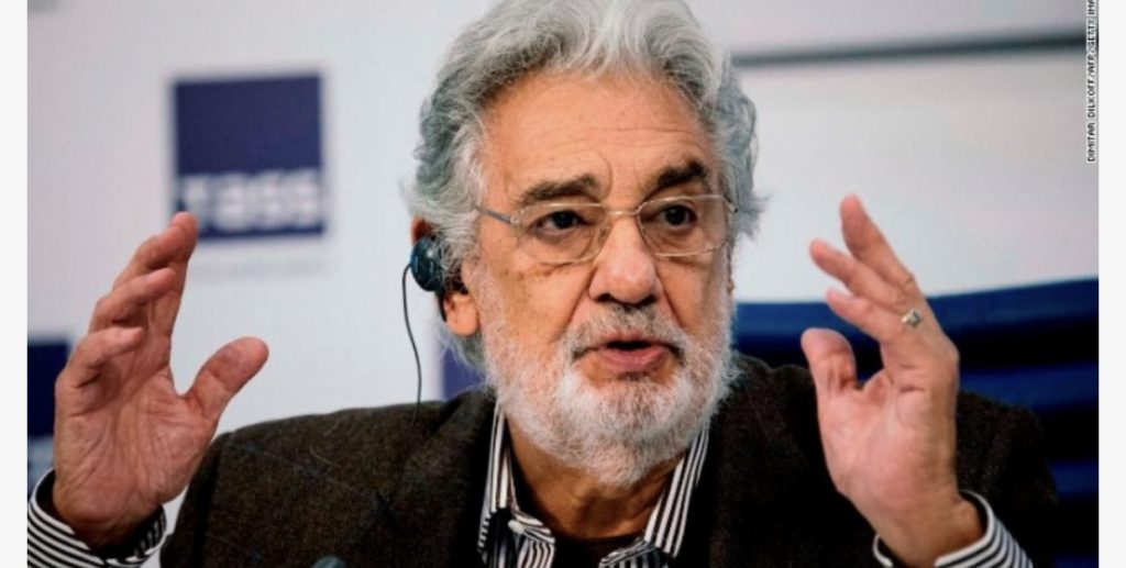 Placido Domingo, shtrohet në spital