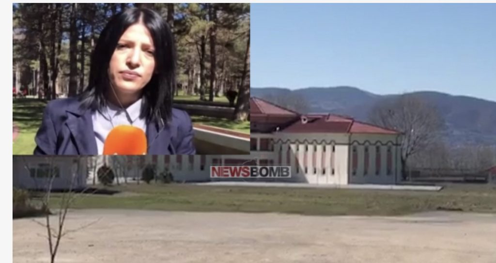 Mësuesi ku studionte vajza e saj 8-vjeçe rezultoi me COVID 19