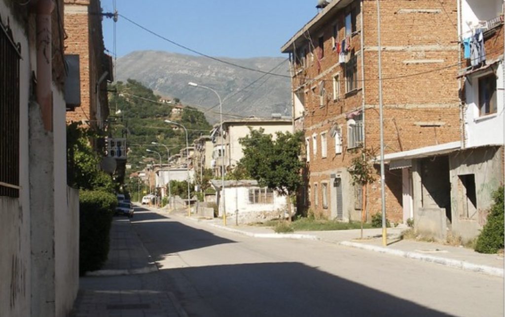 E rëndë / Banori i Memaliajt vdiq nga uria