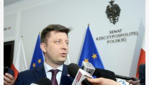 Futet në KARANTINË qeveria polake, ministri i ambientit u testua pozitiv me Coronavirus