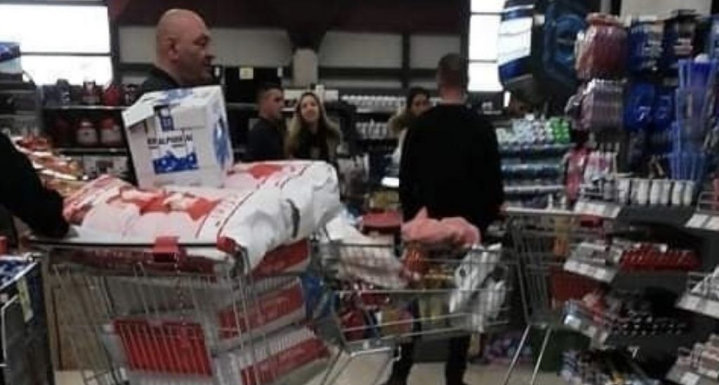 A përhapet COVID-19 nga ushqimet?