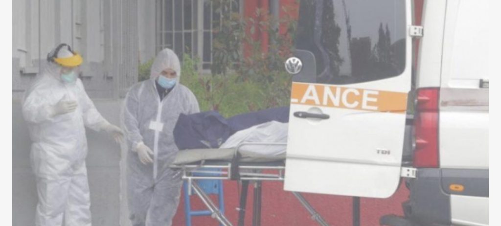 Shkon në 17 numri i viktimave nga COVID