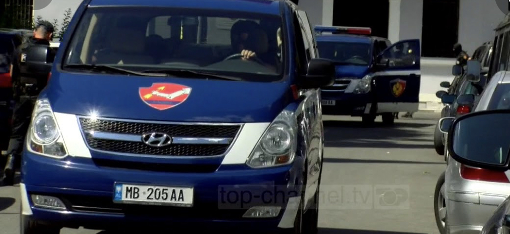 11 të arrestuar në 24 orët e fundit në Tiranë