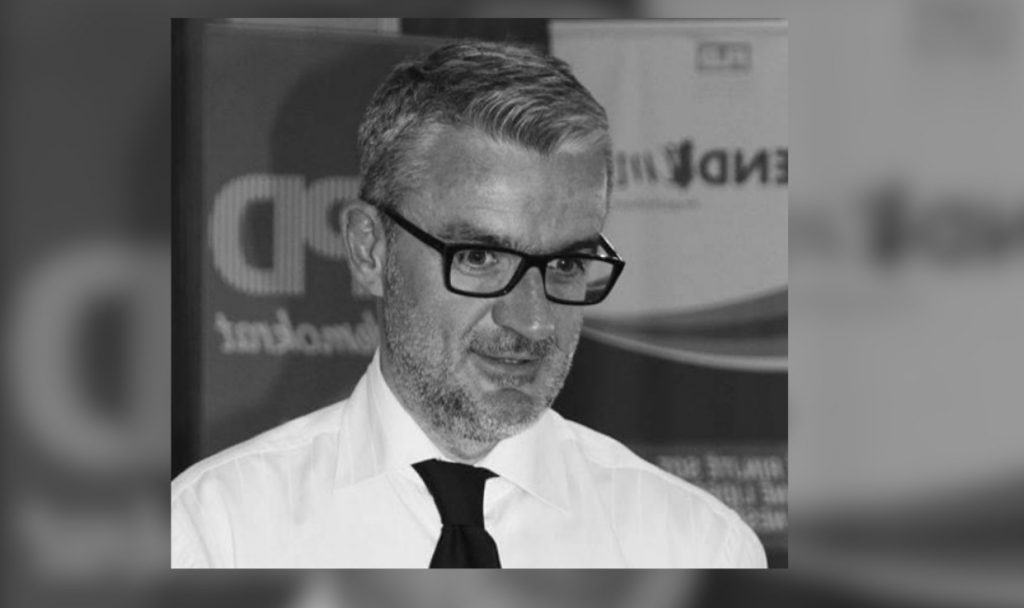 Ajzberg përpara! …