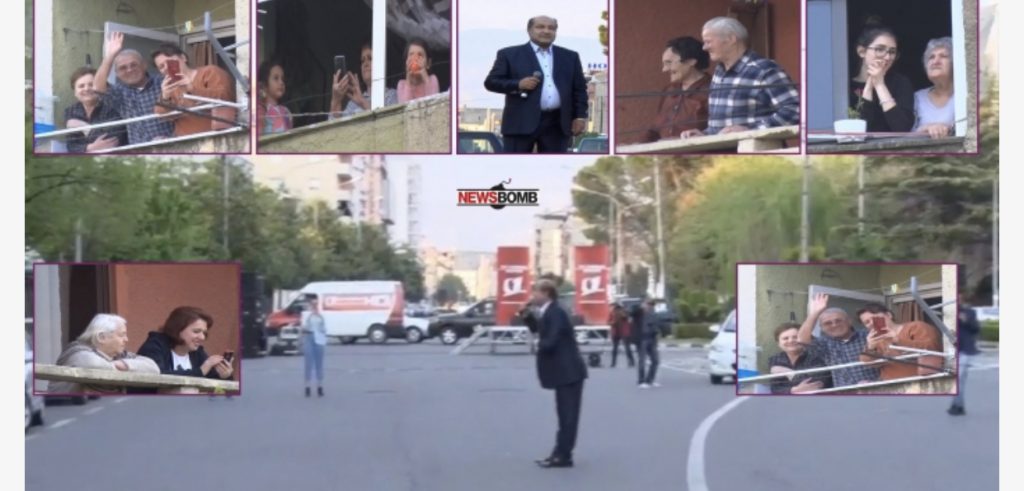 Bujar Qamili koncert live në mes të qytetit, banorët e duartrokasin nga dritaret dhe ballkonet